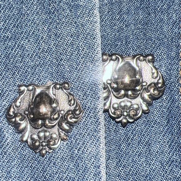 Vintage Faded Glory Denim Vest Women’s Size Medium Silver Concho Embellishments - Picture 7 of 11